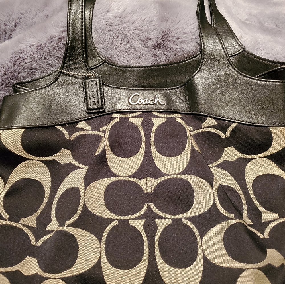 Coach Purse - Picture 2 of 4